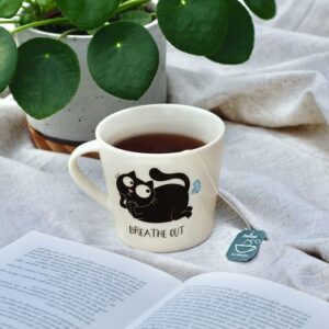 Ed, the Cat mok yoga