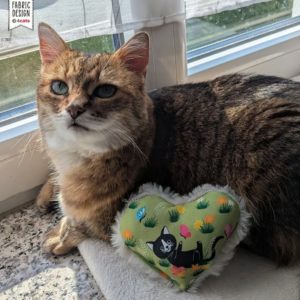 4cats Lucy Collection hart gevuld met valeriaan of kattenkruid